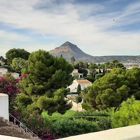 Villa Blanca Situated In A Luxurious Spa Javea